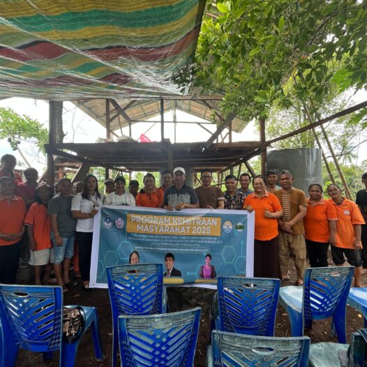 Sentuhan Sains di Desa Tambala: FMIPA UNSRAT Manado Berdayakan Warga, Hasil Panen Jadi Suplemen Kesehatan